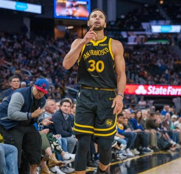 jiuyou-勇士核心球员伤退，球队未来走势成疑，名称是一首页学校.-jiuyou