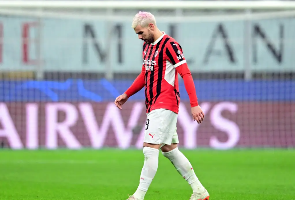 关于费耶诺德迎德国杯关键赛；集结日强势反弹；球迷炸锅；训练强度明显提升的信息